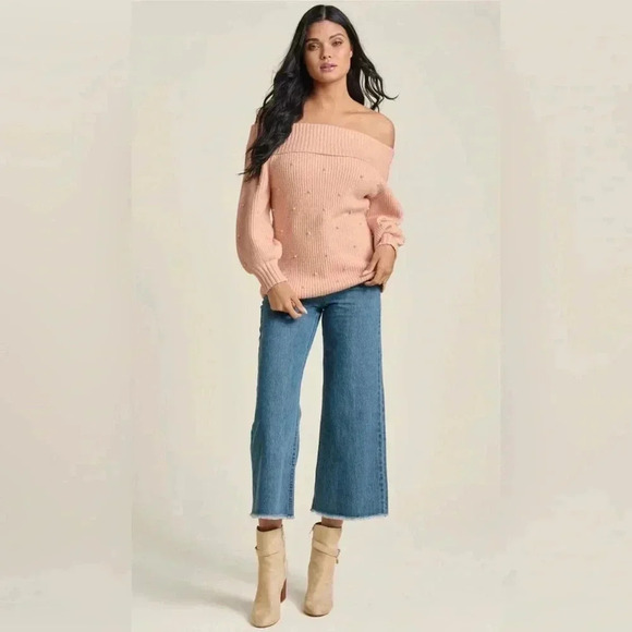 Chic Pink Off-Shoulder Sweater - Picture 16 of 16